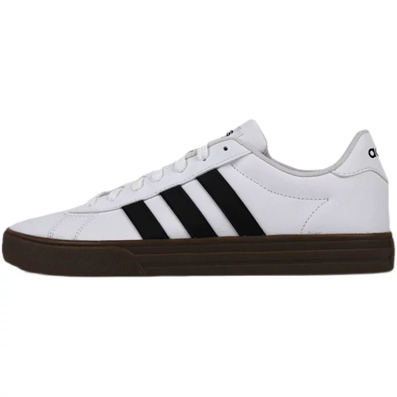 Классические спортивные низкие белые кеды Adidas для отдыха