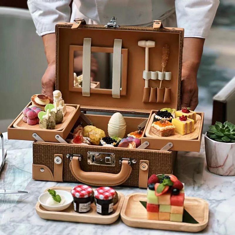 Woven Suitcase Cutlery Storage Box, Star-Rated Afternoon Tea Dessert Box, Retro Double-Opening Pastry and Mousse Display Box