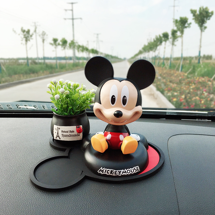 Mickey and Minnie Car Ornaments, Bobblehead Car Decorations, Disney Car Interior Accessories, Mickey Mouse Creative Cartoon Figurines Mickey and Minnie Car Ornaments, Bobblehead Car Decorations, Disney Car Interior Accessories, Mickey Mouse Creative Cartoon Figurines