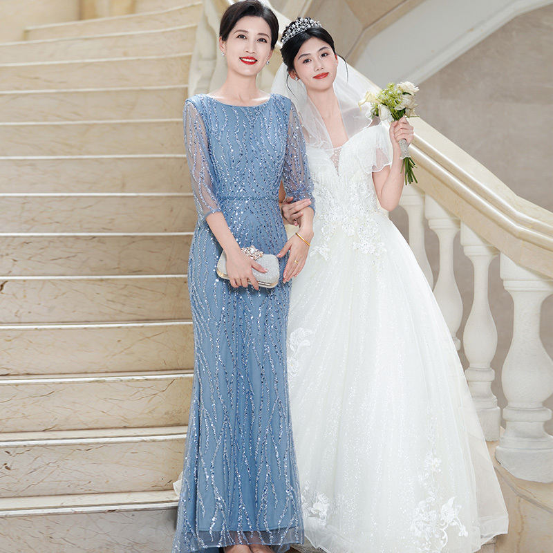 Young Mother's Wedding Banquet Dress 2026 New Style High-End Company Annual Meeting Host Long Dress Light Luxury Niche High-End
