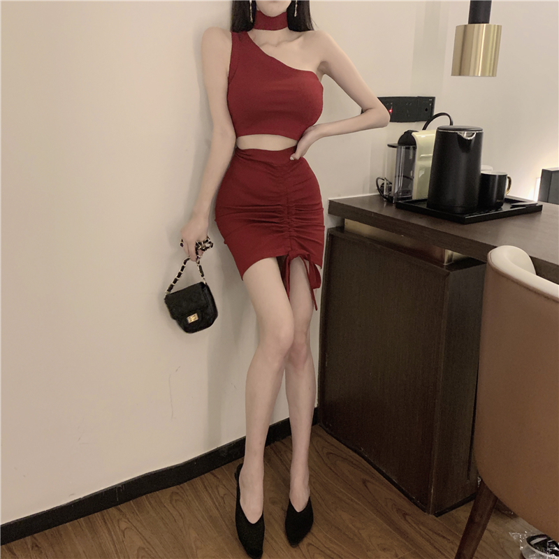 VK旗艦店 韓系斜肩露腰抽褶系包臀套裝短袖裙裝