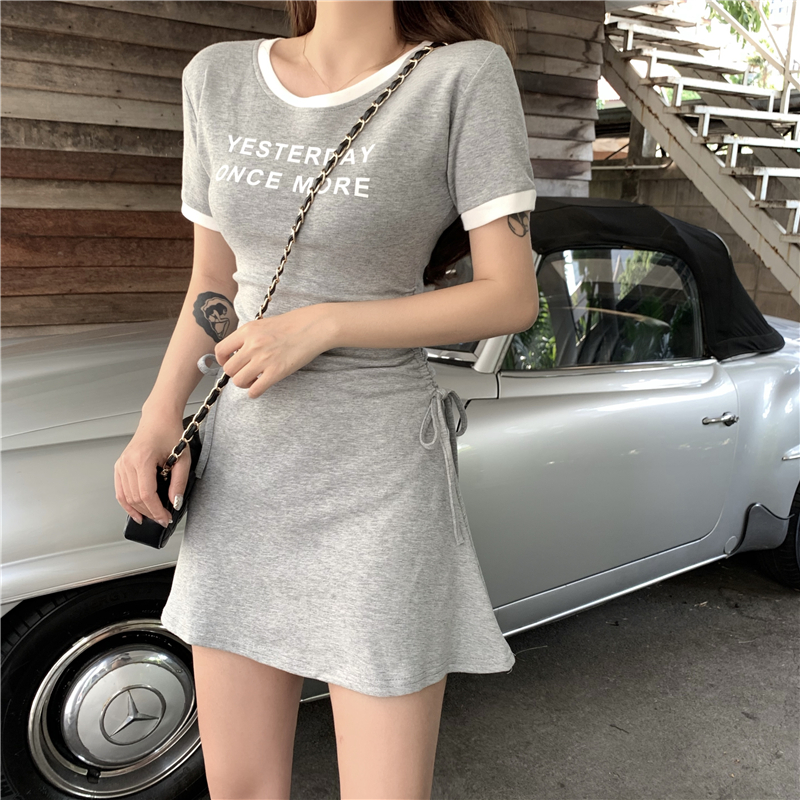 VK旗艦店 韓系休閒撞色邊抽褶彈力短袖洋裝