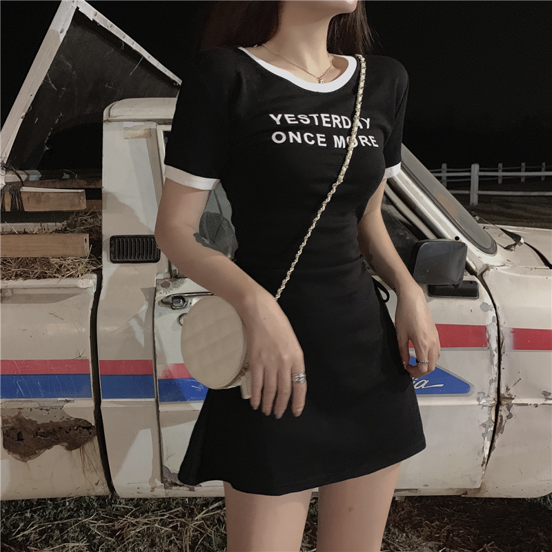 VK旗艦店 韓系休閒撞色邊抽褶彈力短袖洋裝