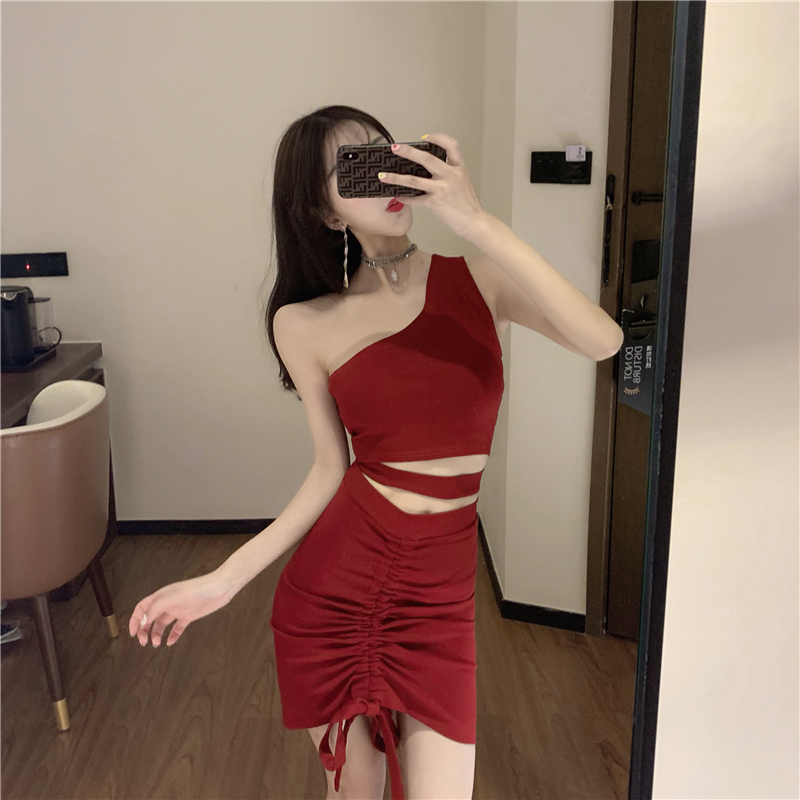 VK旗艦店 韓系斜肩露腰抽褶系包臀套裝短袖裙裝