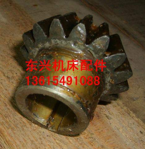 Shanghai Bengbu crystal rhombus X53T X5042 521 bevel gear M3 25Z15 hole 25 height 45