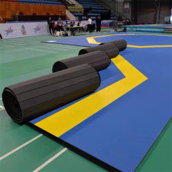 Professional Taekwondo Floor Mat Octagonal Xpe Fighting Roll Mat for Martial Arts Training in Boxing Gyms and Sanda Sports