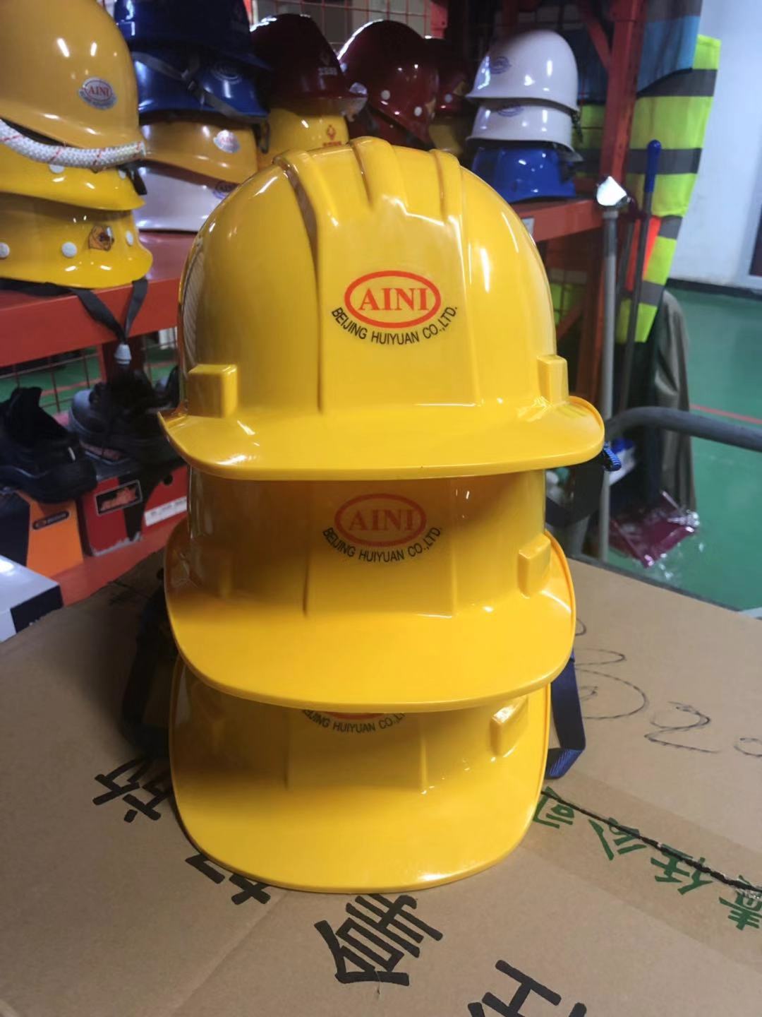Beijing Huiyin Aini AINI safety helmet Jiancheng Jiancheng Jiancheng Construction of an emerging building can be printed with print PE yellow