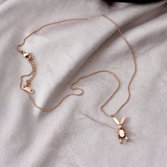 2025 New Light Luxury Niche Design Rabbit Necklace Female Summer Internet Celebrity High-end Necklace Temperament Clavicle Chain