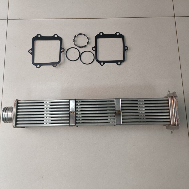 The Egr Cooler Core Is Suitable for the Jiefang J6J7 Yinghang Xichai National Vi Natural Gas Engine with 530 Horsepower The Egr Cooler Core Is Suitable for the Jiefang J6J7 Yinghang Xichai National Vi Natural Gas Engine with 530 Horsepower