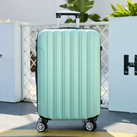 Зеленый, прочный, классический