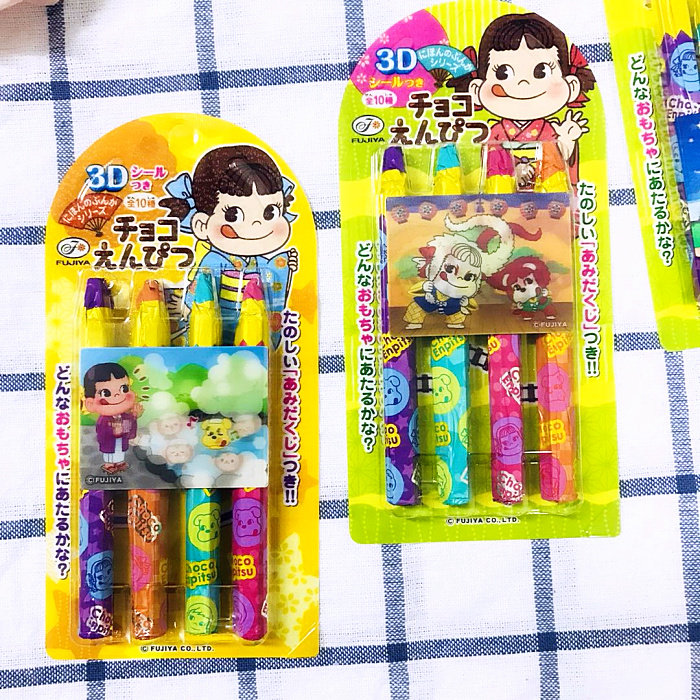Japan imports no two pencil chocolate 27 gr (4 branches) attached to flash paper tasty children snacks
