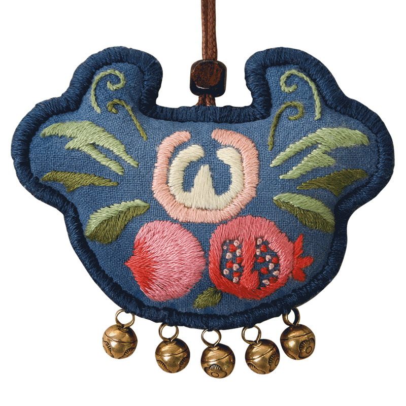 Aka Peace Charm Handmade Embroidery DIY Pouch - Thumbnail 2