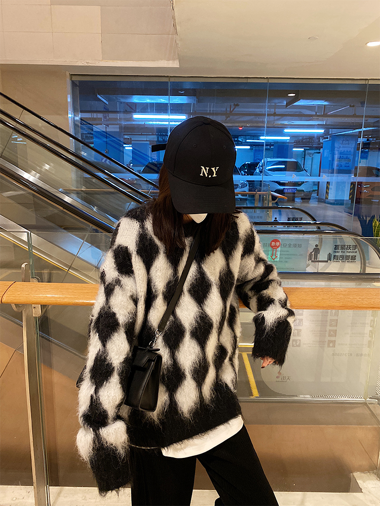 Small Read Custom Mahiu Maghairy Sweater Women's Autumn Winter New Retro Idi lazy wind Loose Superior sweater blouses