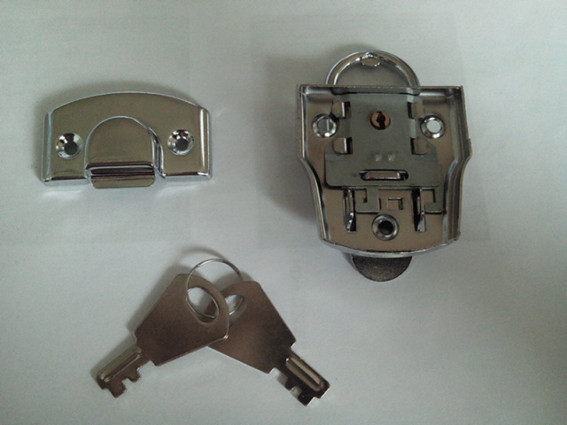 Xe máy trunk khóa Xe Máy phổ side box lõi đồng khóa Hoàng Tử thân xe khóa Phía Sau đuôi khóa hộp cốp đựng đồ xe máy
