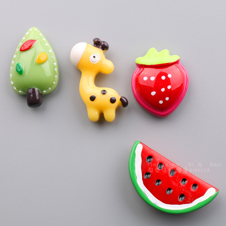 Small animal stereo magnetic button magnet refrigerator with cute magnet cartridge animation message home decoration