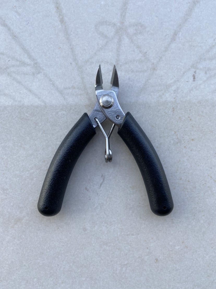 (Badminton boxing sports)Badminton racket drawing machine threading tool real shot oblique mouth pliers cut pliers easy to use black