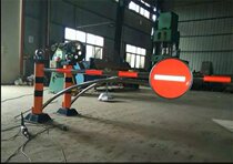 Manual gate high-speed toll station manual road sealing machine manual car stopper factory direct sales big discounts
