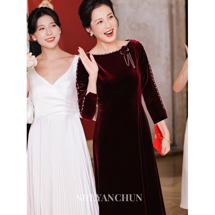 New Velvet Dress for Mother of the Bride, Elegant and Youthful, High-End and Grand, Plus-Size Cheongsam Dress for Wedding New Velvet Dress for Mother of the Bride, Elegant and Youthful, High-End and Grand, Plus-Size Cheongsam Dress for Wedding