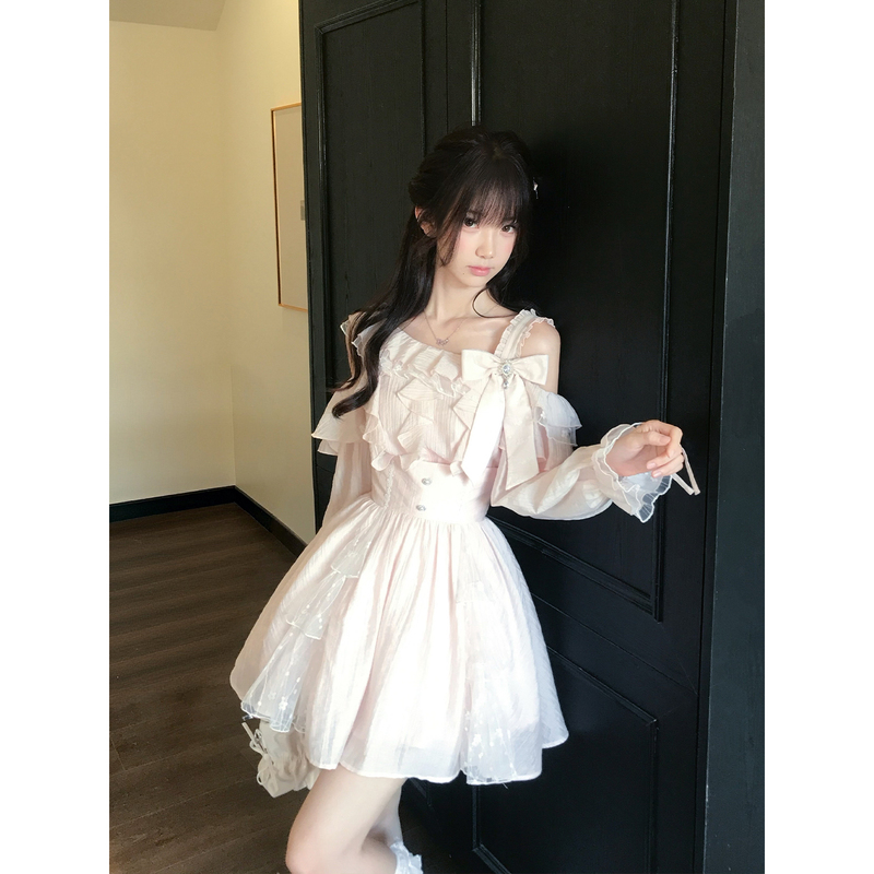 La La Sauce Peach Whisper Original Off-Shoulder Long Sleeve Top with Butterfly High-Waisted Sweet Girl Skirt Autumn Set