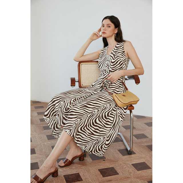 HeyDress ຕົ້ນສະບັບ zebra print dress women's summer summer V-neck temperament skirt French sleeveless long skirt umbrella skirt