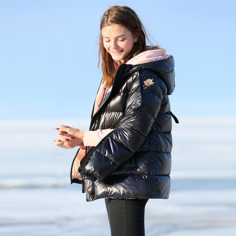 пуховик женский зимний парка красная. пуховики для маленьких женщин. пуховик удлиненный сзади. пуховики для маленьких женщин. куртки для невысоких девушек.