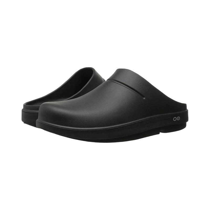 Oofos Women's Slippers with Cushioning, Shock Absorption, Breathable, Non-Slip, Black Slip-On Style, Flat Sole, One-Piece Design for Home Use
