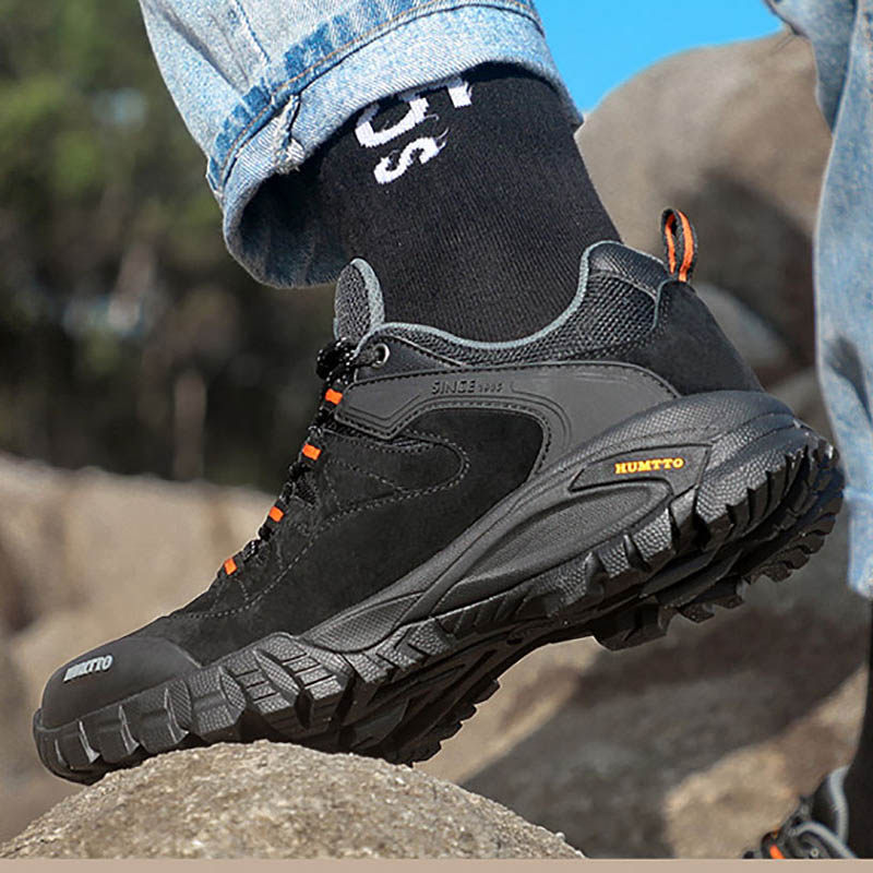 Couple's low help hiking shoes men's autumn winter new anti-slip shock absorbing sports outdoor shoes climbing Mountain abrasion resistant hiking shoes