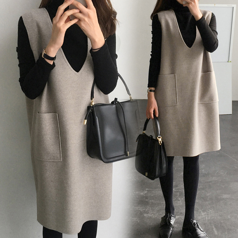 Maternity dress autumn and winter 2020 new loose woolen vest skirt Korean version tooling skirt pregnancy two-piece suit