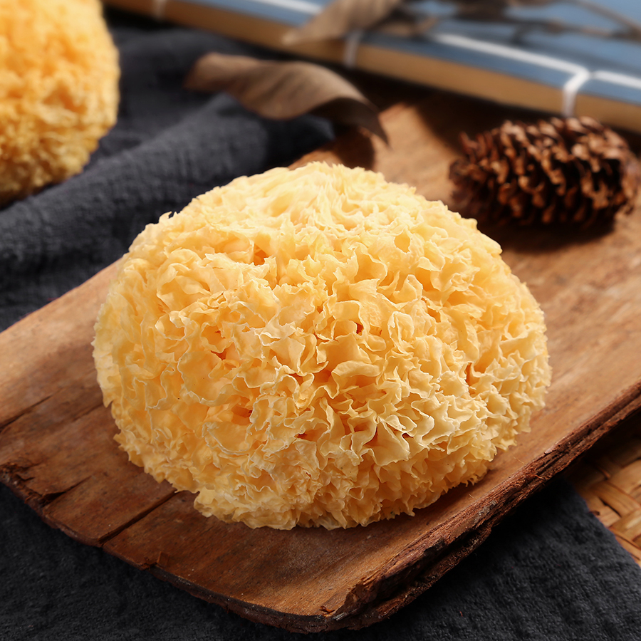 Gutian glutinous-ear silver ear dry goods farmhouse special white fungus Snow ear glutinous ear 210g sends people for self-use two-phase pleasant