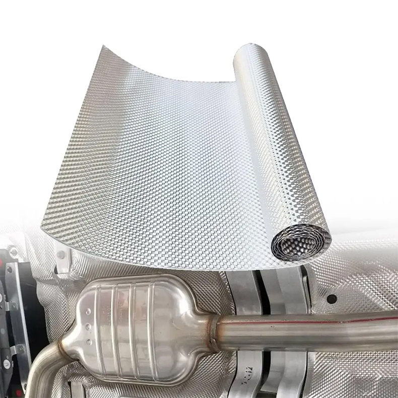Engine compartment, other rear chassis components, three-way catalytic converter, muffler, car aluminum plate, insulated exhaust pipe