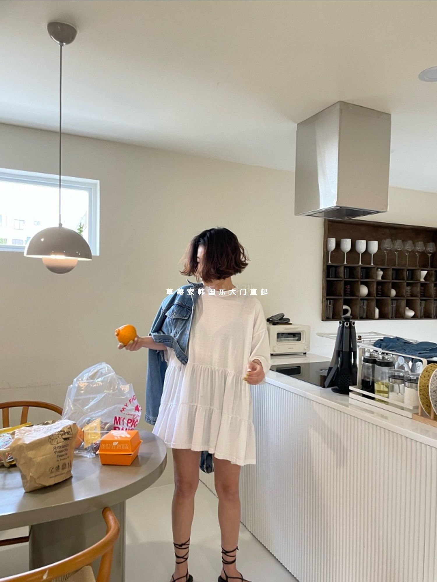 Discount THE WEEKND Strawberry Home Korea Dongdao Round Round Roll T - shirt with T - shirt