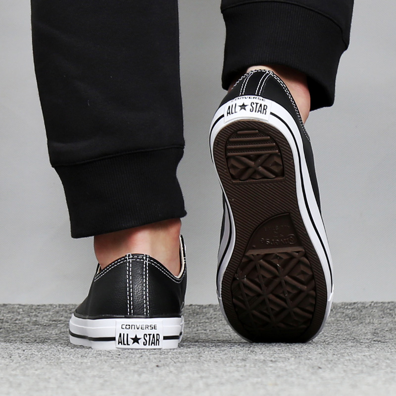 Giày nam Converse Giày nữ 2019 mới cổ điển tất cả sao thấp để giúp giày vải da giày thông thường 132174C - Plimsolls giày the thao nữ hàn quốc