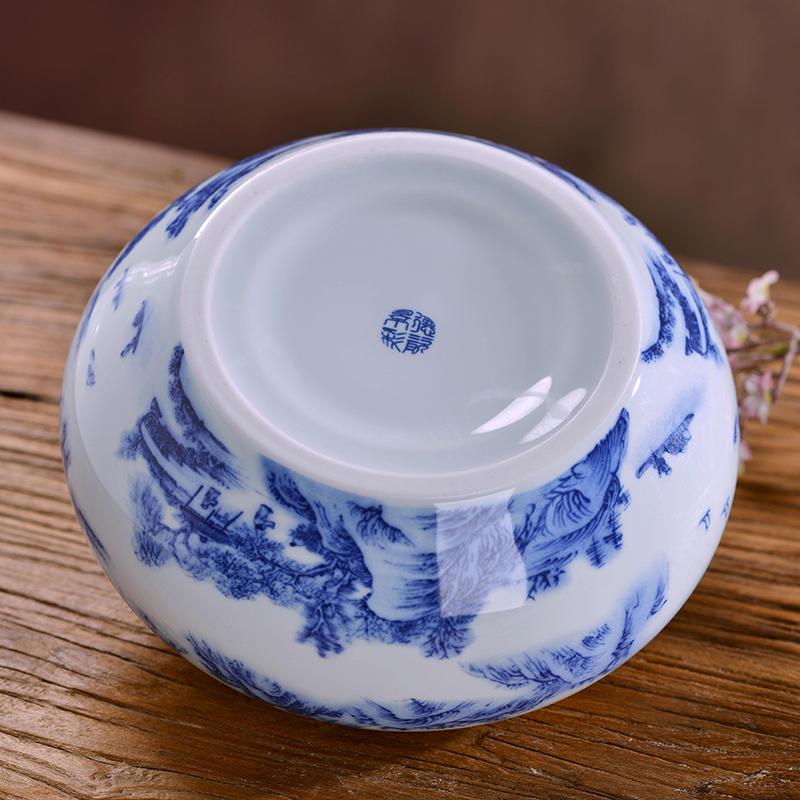 Jingdezhen ceramic large ashtray office home sitting room creative practical tea to wash to the writing brush washer of blue and white porcelain ashtrays