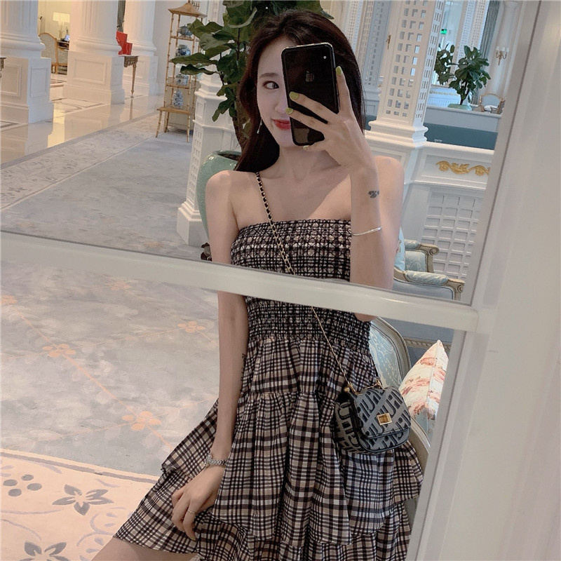 VK旗艦店 韓系性感一字領格紋平口高腰無袖洋裝