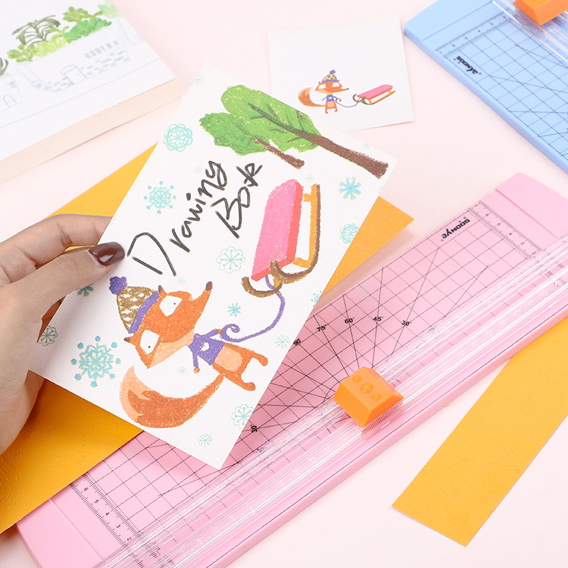 众叶带裁纸刀:照片保护的艺术