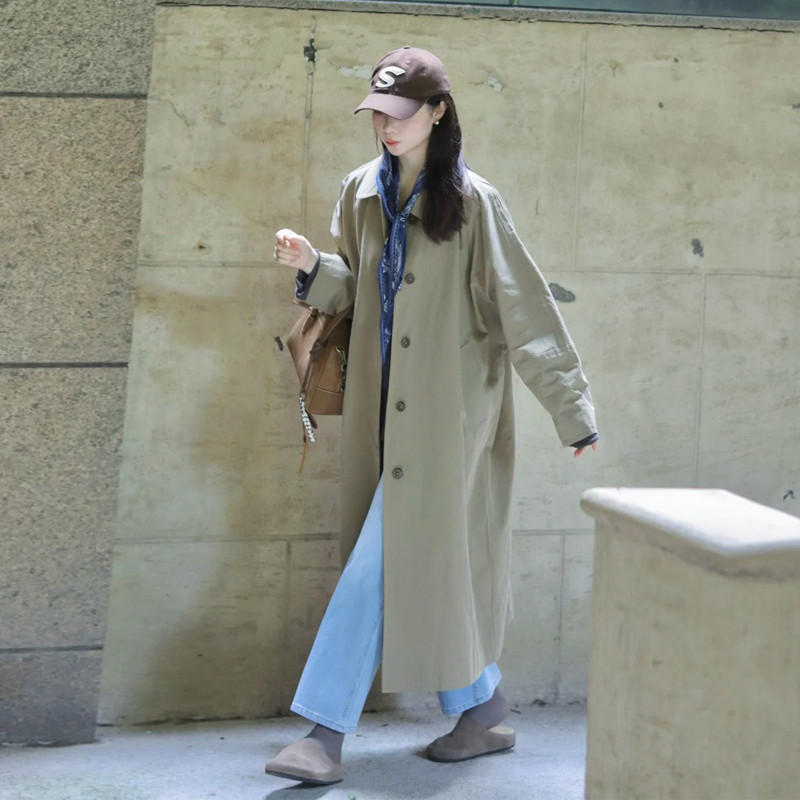 Design-Focused, Unique Lapel Single-Breasted Loose Trench Coat for Women, New Spring and Autumn Style, Elegant Casual Long Coat