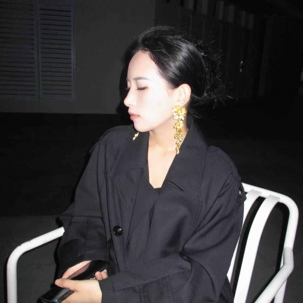 解锁法式优雅密码——周淼ZHOUMIAO"巴黎旧梦"风衣穿搭图鉴