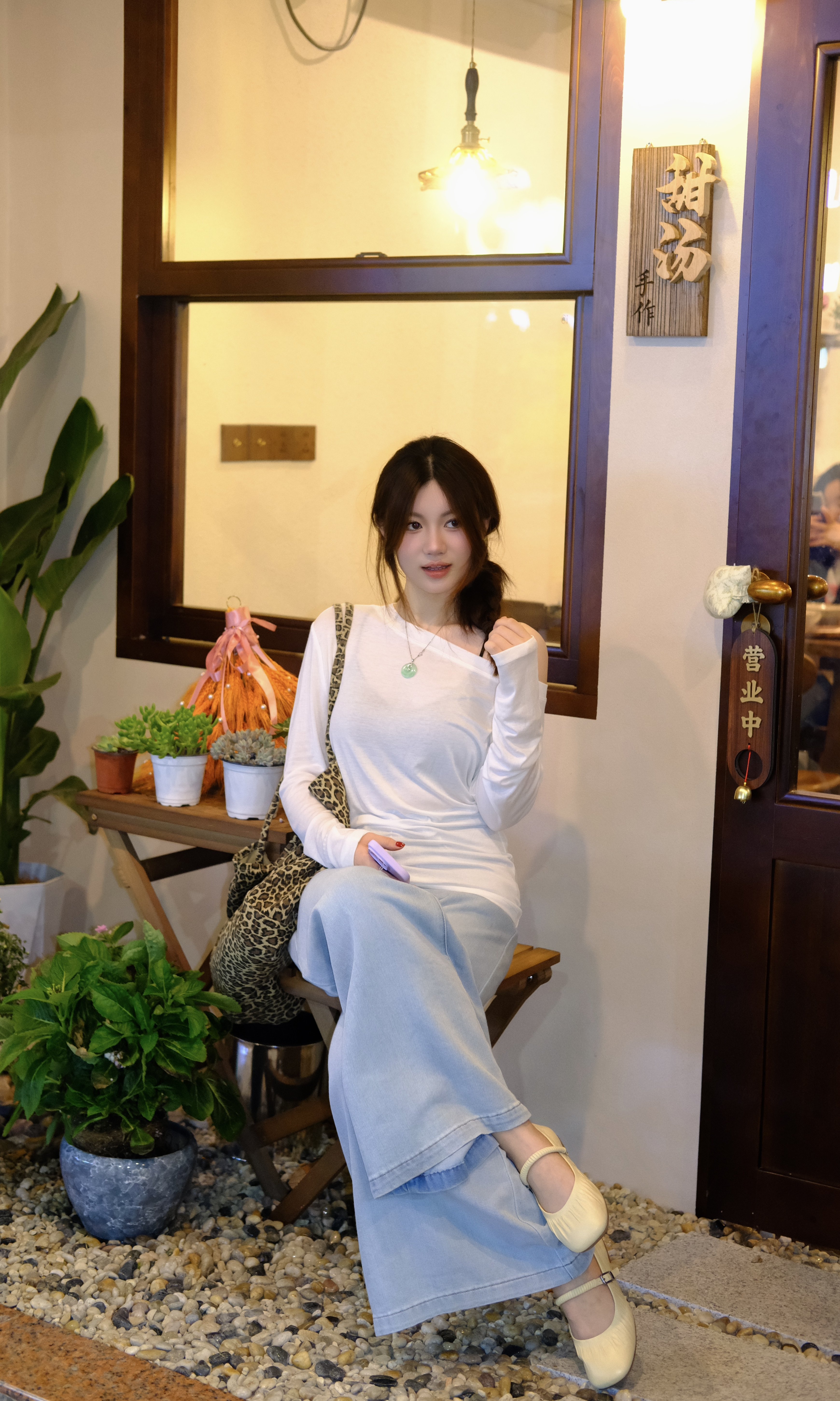 TATA他她超模玛丽珍鞋Y8GA6AQ6:银色平底的复古优雅密码