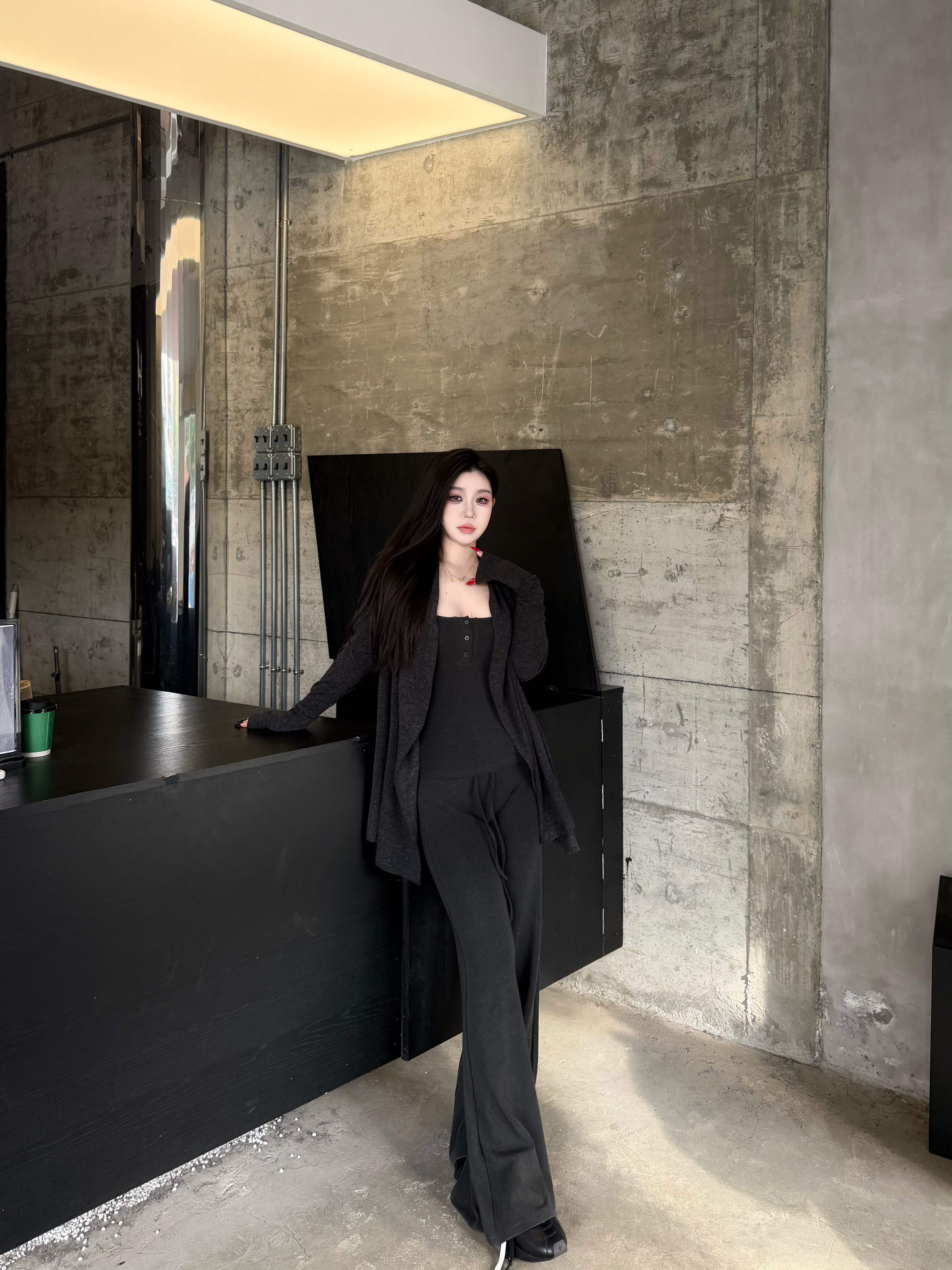 黑泽玄七2026春季微胖mm专属套装，吊带+开衫+休闲裤三件套宽松慵懒风遮肉显瘦