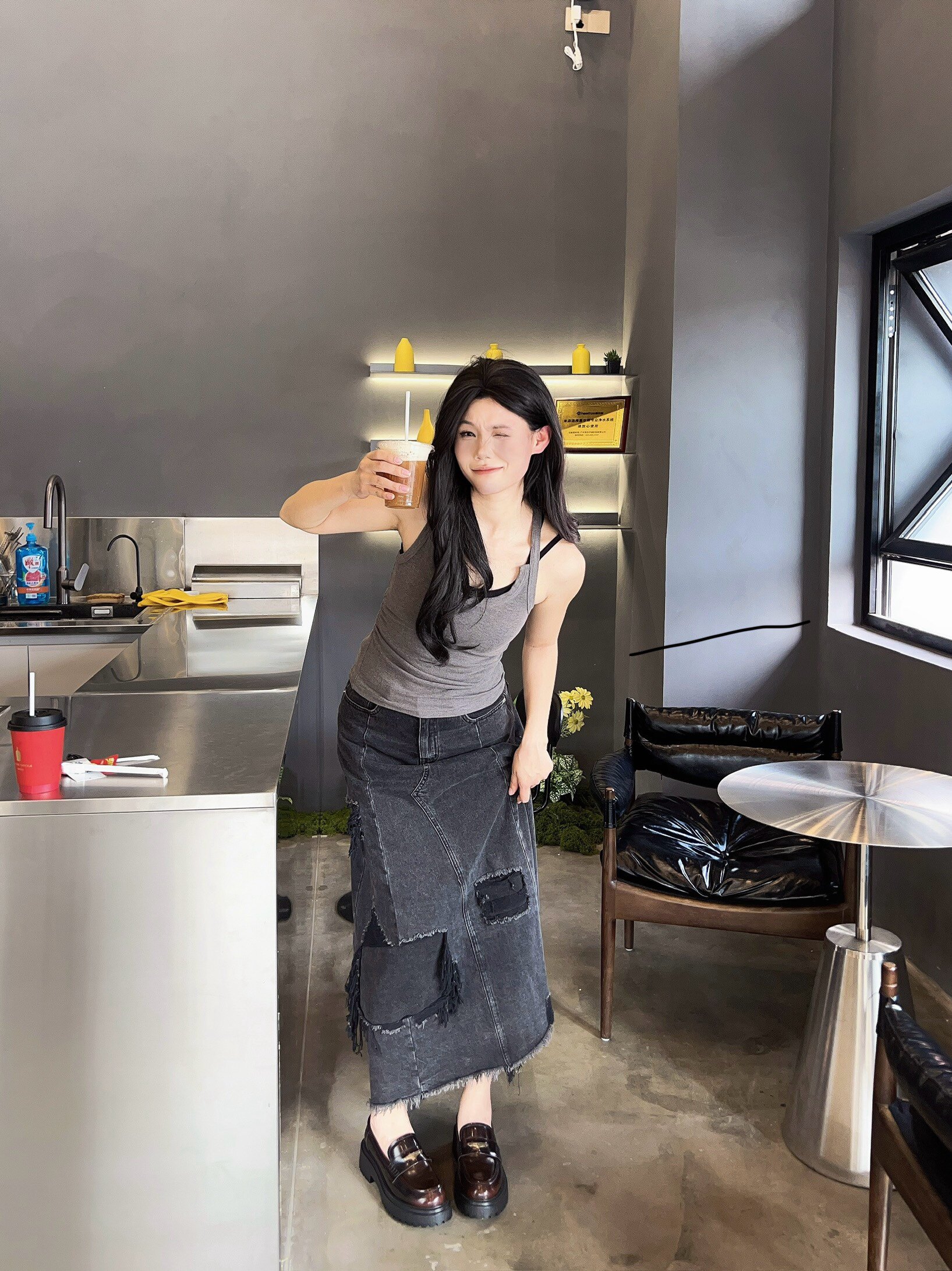 宋佳同款百丽海鸥乐福鞋2.0：厚底真皮的英伦飒爽美学