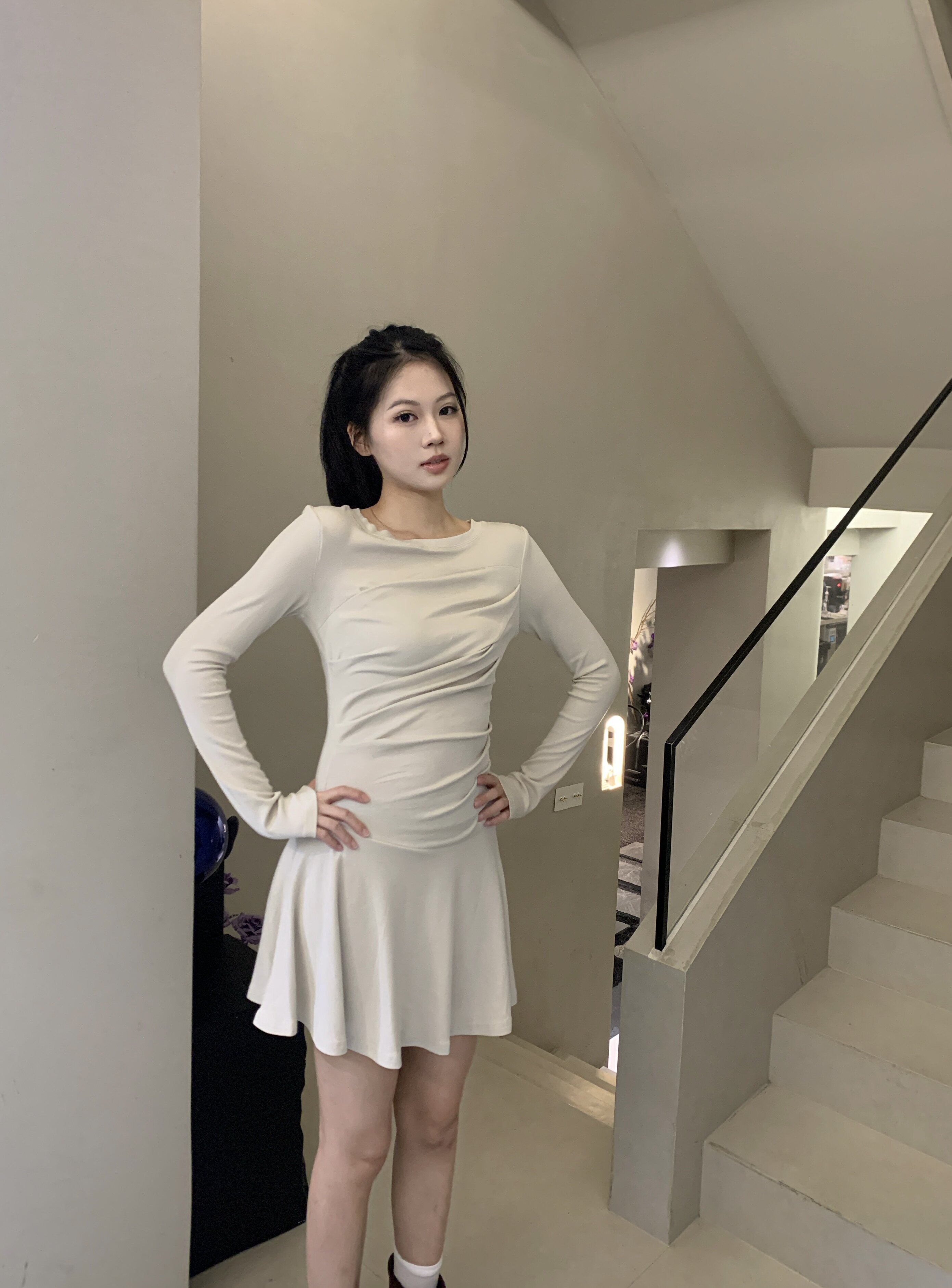 黑泽玄七2026早春新款胖mm收腰针织连衣裙：褶皱遮肉的显瘦自信美学