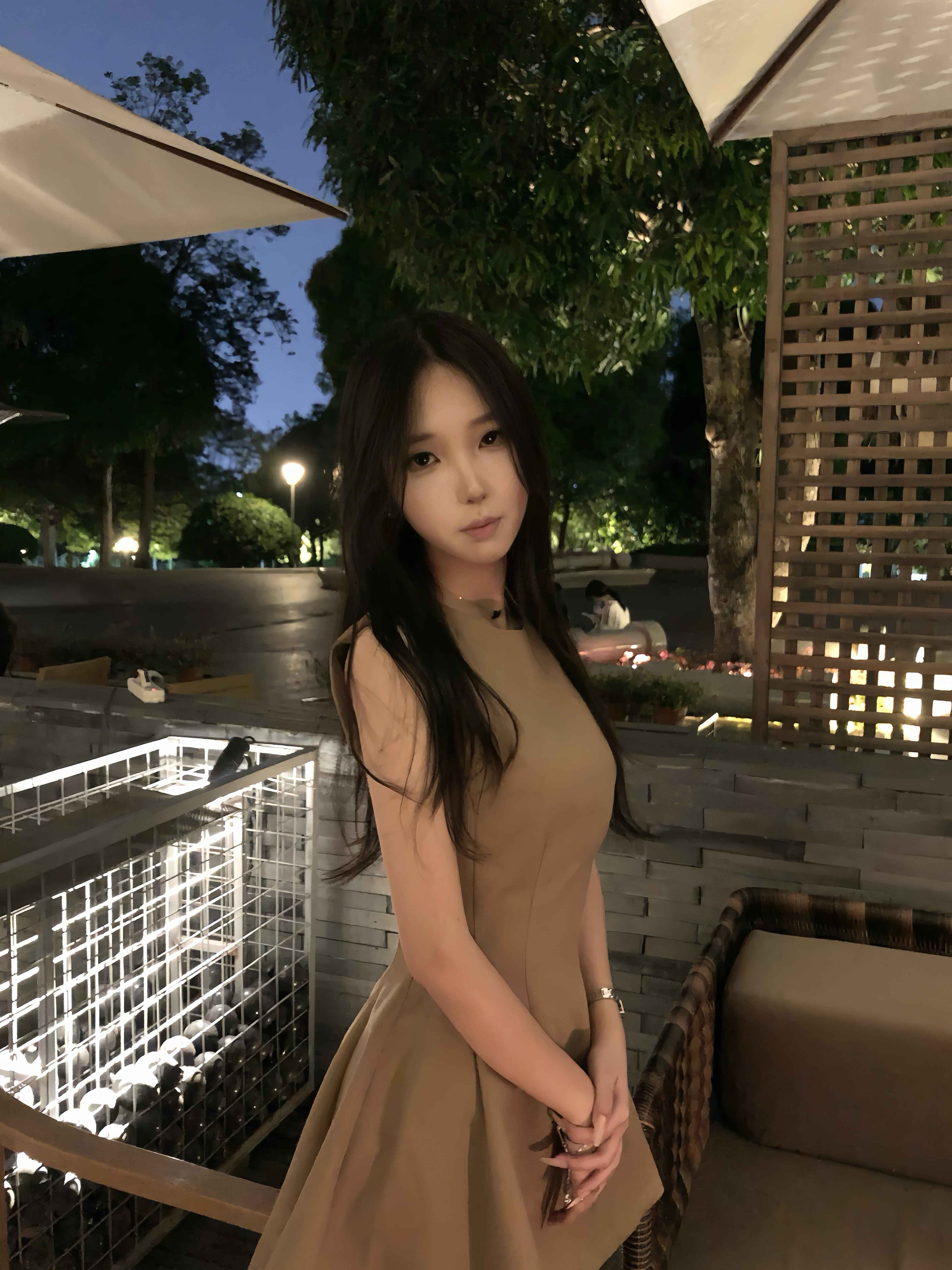 舒胡蕾夏日生日裙 法式无袖收腰设计 显瘦显高拉长比例 高级感气质满分
