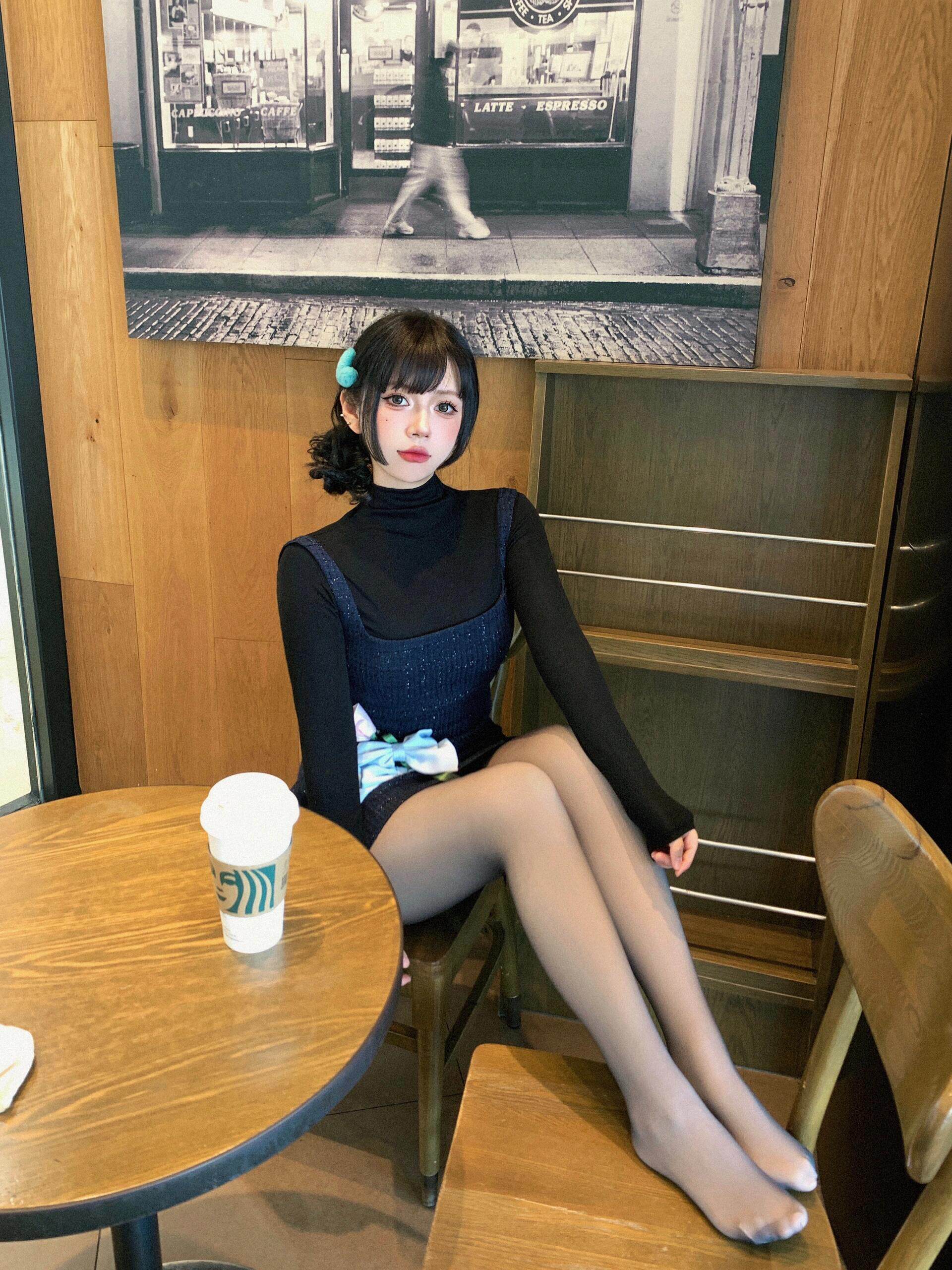 小野和子冬季黑丝光腿神器 加绒双层设计保暖不臃肿 替换装方便实用