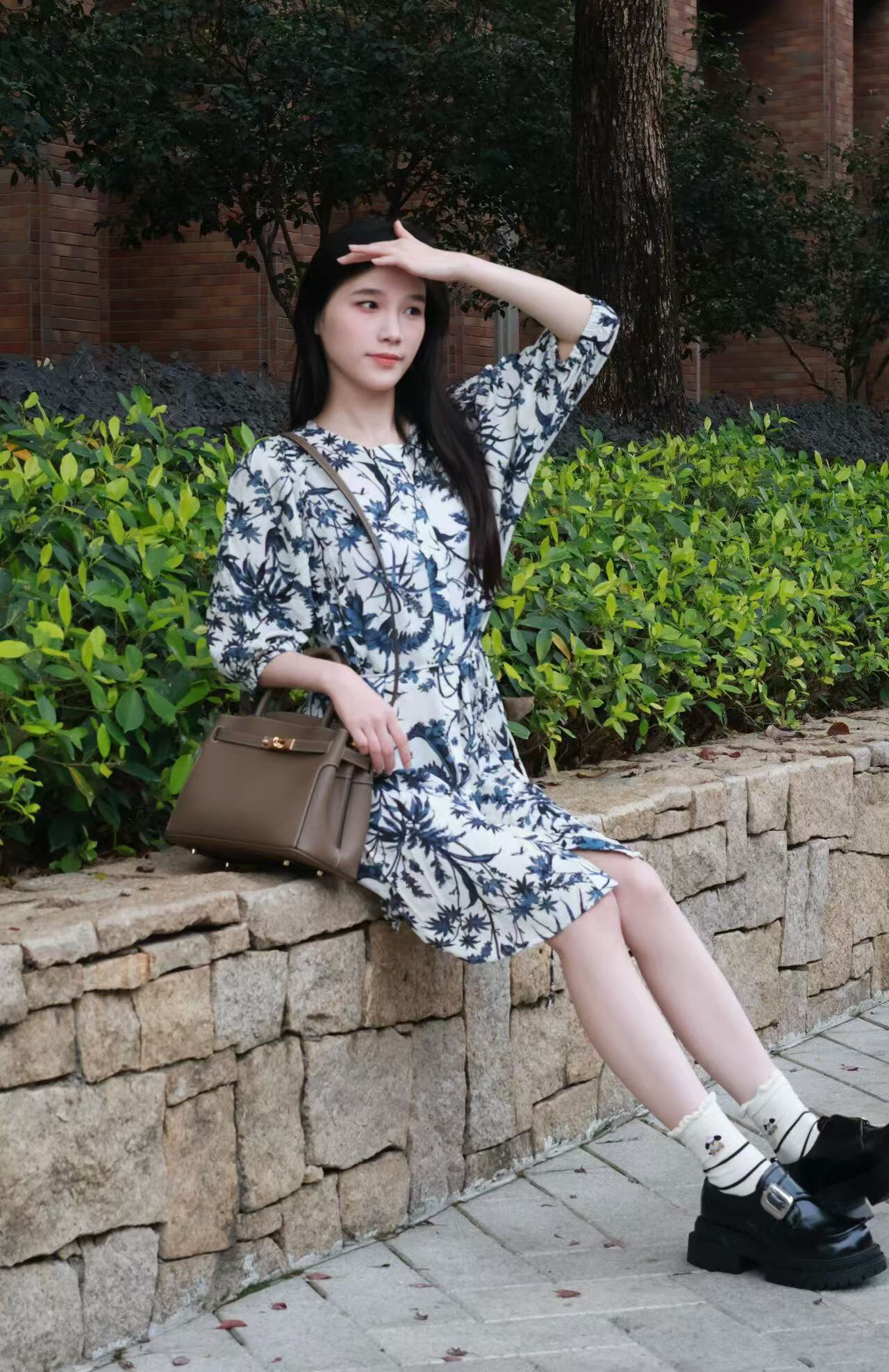 百丽鎏金岁月凯莉包 质感牛皮高级耐磨 大容量通勤 妈妈包婚包两用