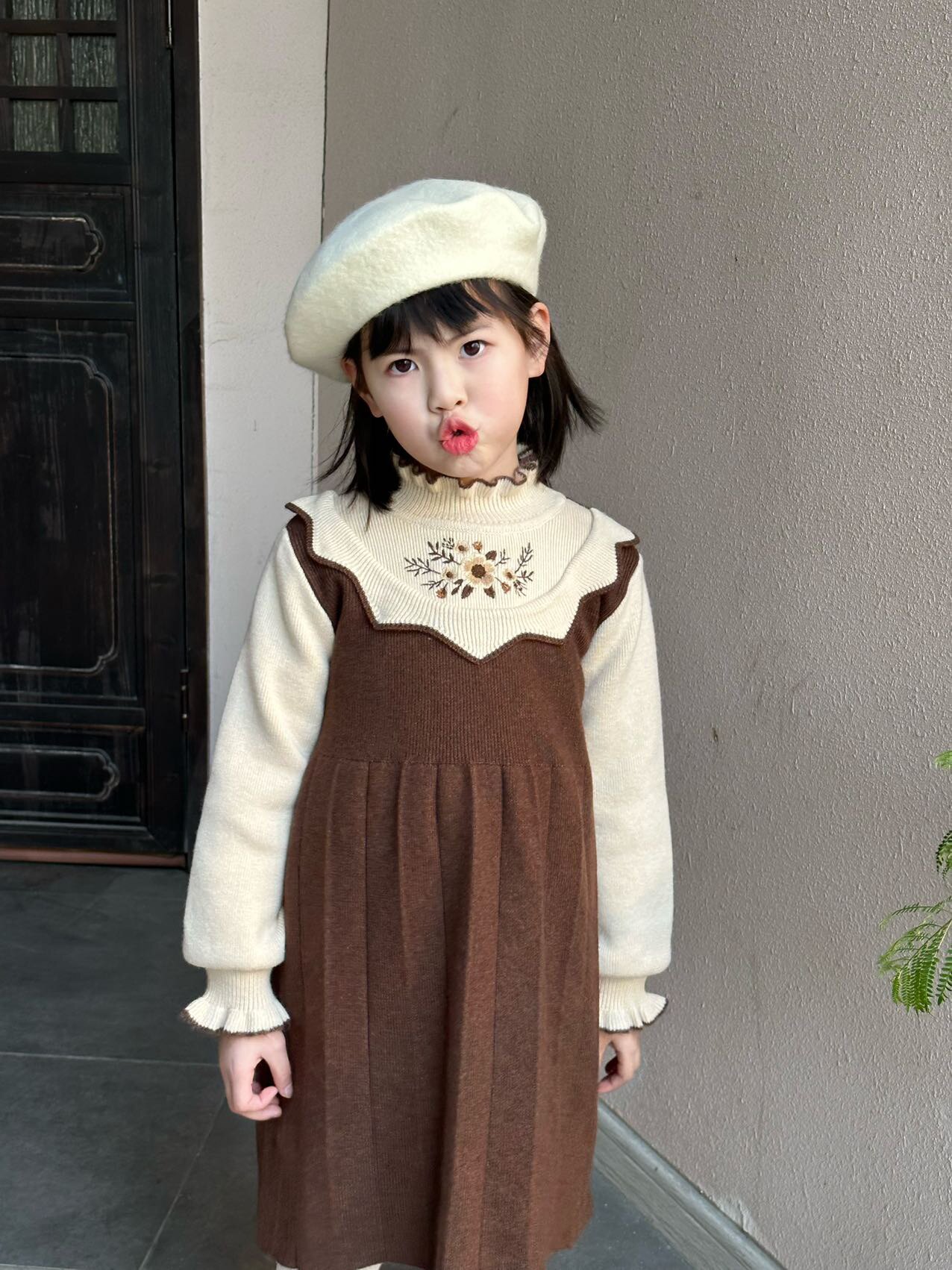 Customer photo for Wool · Ivory, Small (50-54cm)