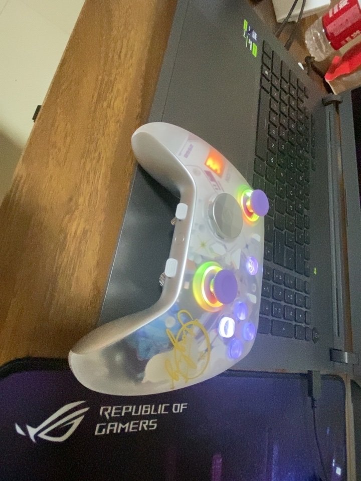 AOLION K20 TMR Xihgtong 星瞳ゲーミングコントローラー AOLION澳加狮K20腾讯星瞳联名游戏手柄TMR摇杆无线Switch2手柄Pro电脑版