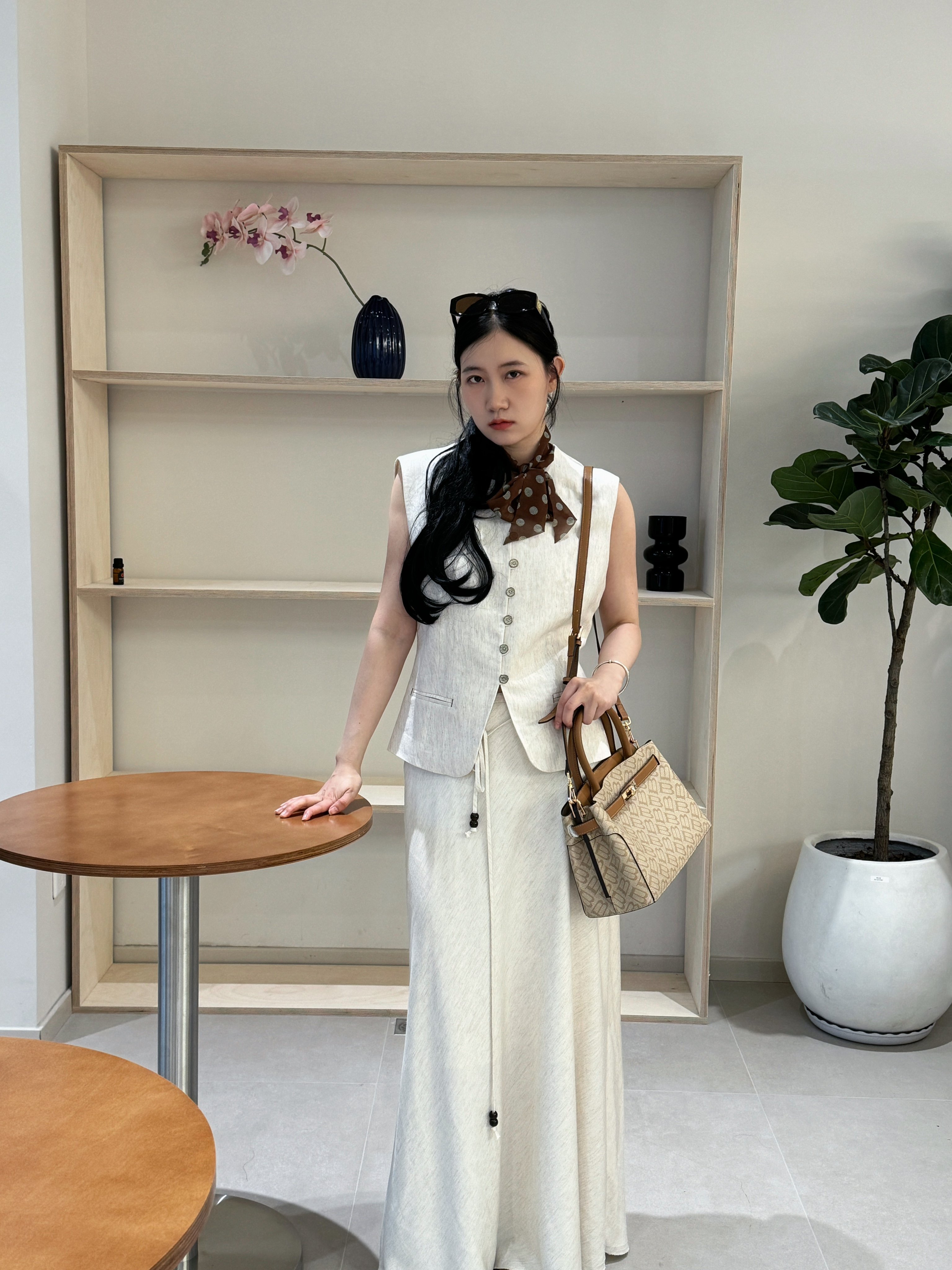 百丽鎏金岁月凯莉包 质感牛皮高级耐磨 大容量通勤 妈妈包婚包两用