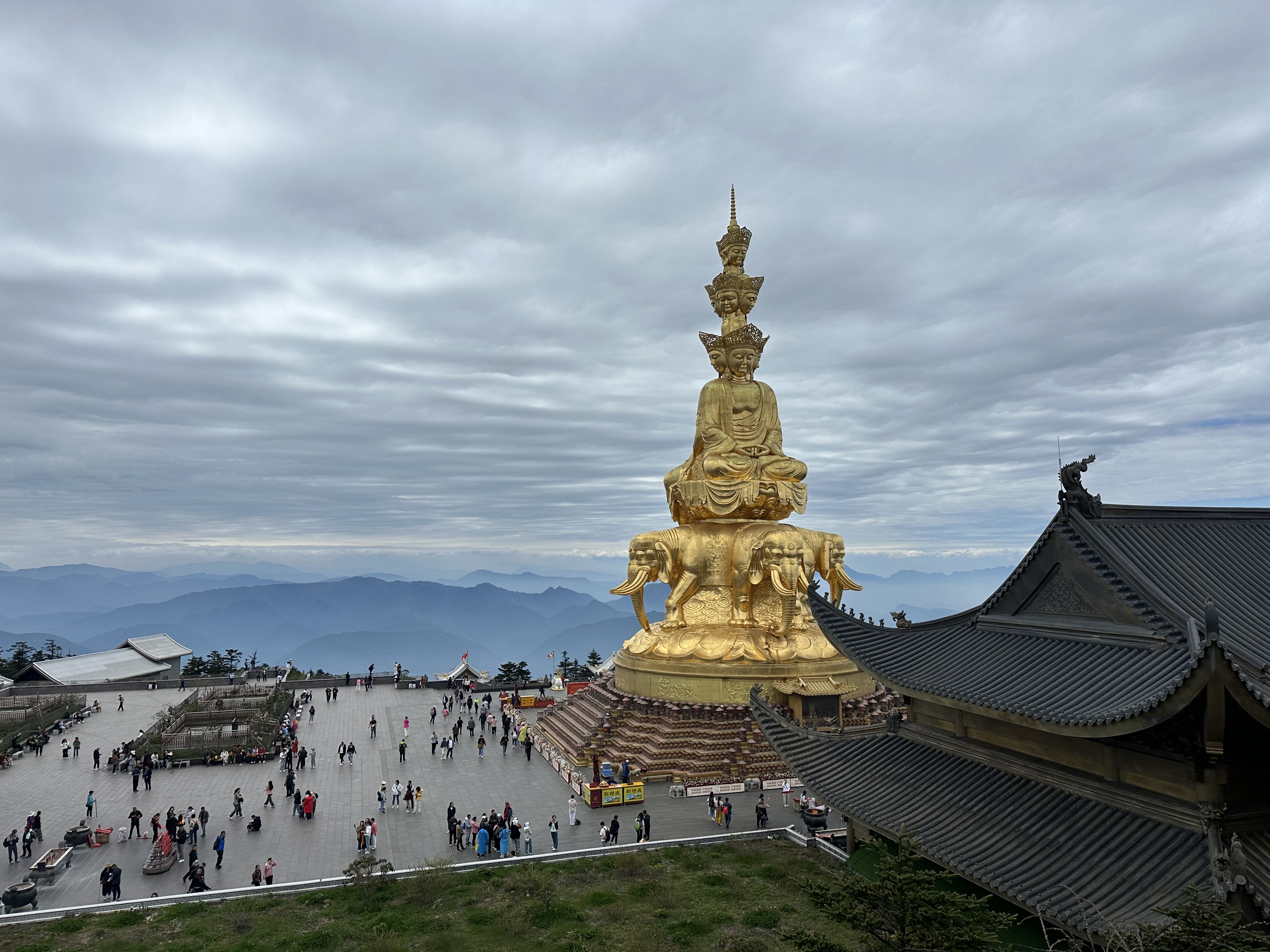 峨眉山兩日遊四川成都出發到金頂日出樂山大佛純玩旅遊2天1晚跟團