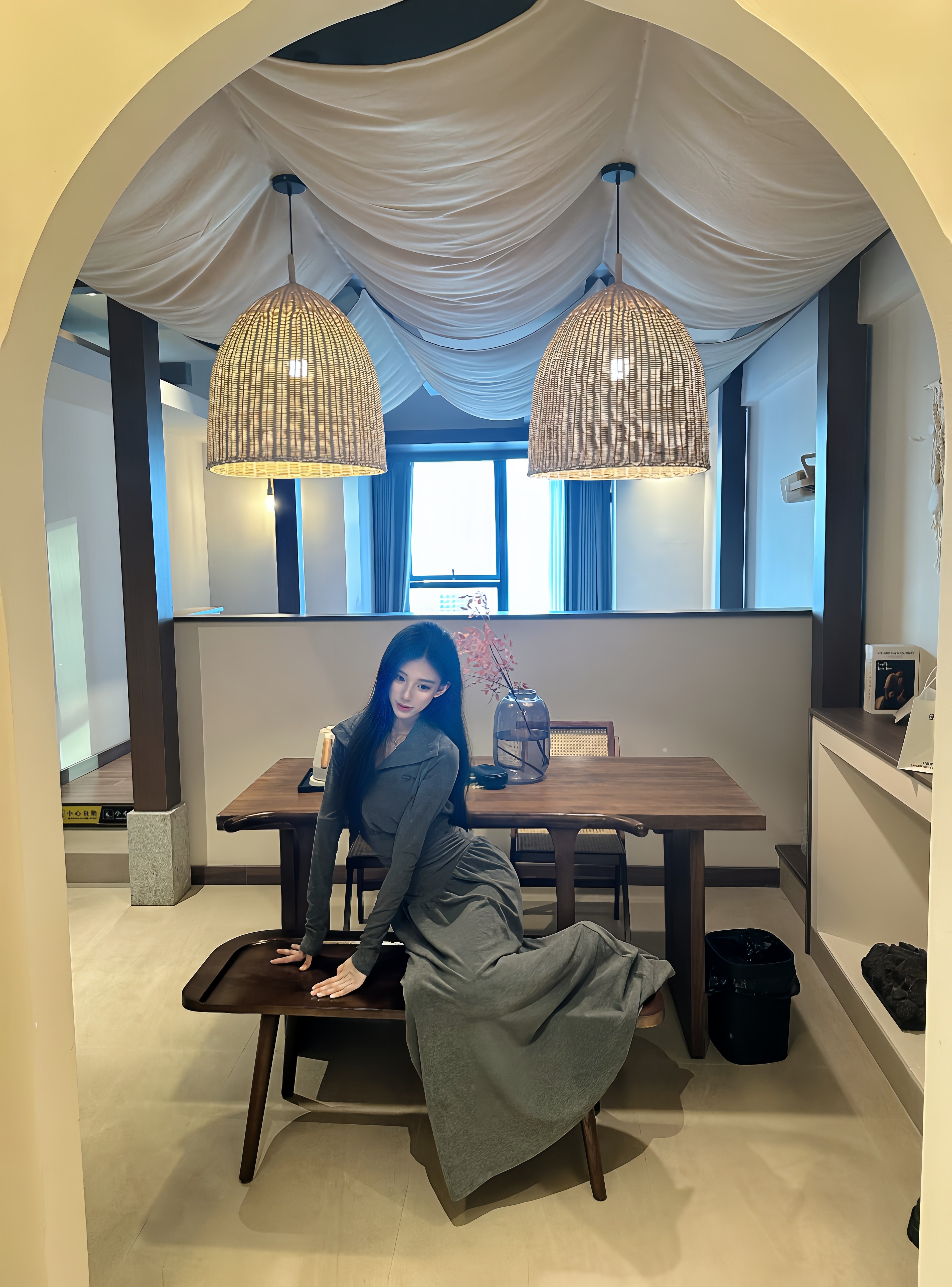 CYNR原创设计气质复古连衣裙,半高polo领褶皱收腰A字长裙摆遮肉显高