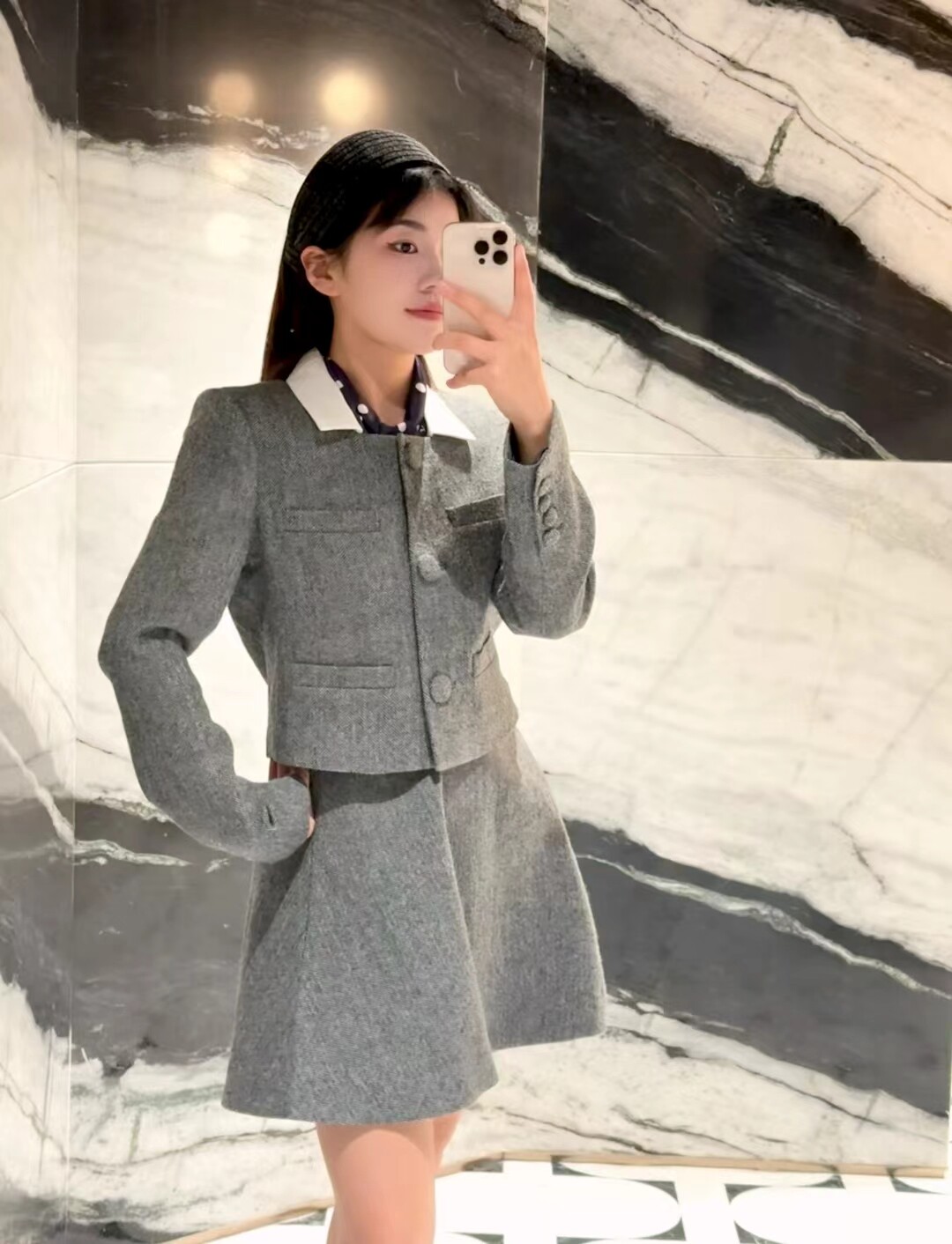 ORGIRIS法式灰色翻领小香风套装：人字纹羊毛混纺的秋日名媛美学